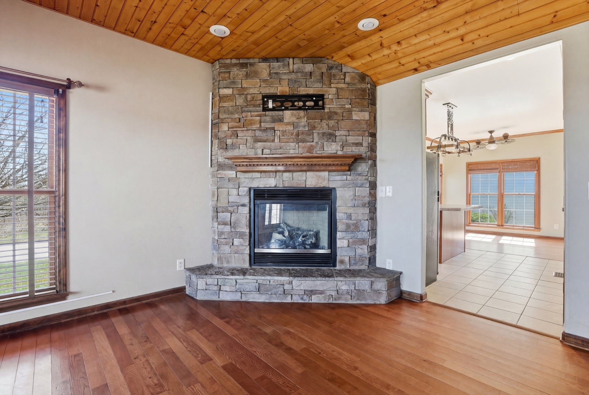 450 Drowning Creek Road Crossville TN 38571