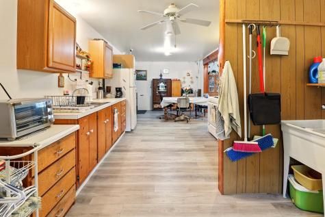 1142 Maxwell Road Belvidere TN 37306