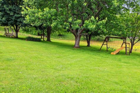 1142 Maxwell Road Belvidere TN 37306