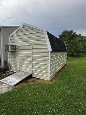 1142 Maxwell Road Belvidere TN 37306