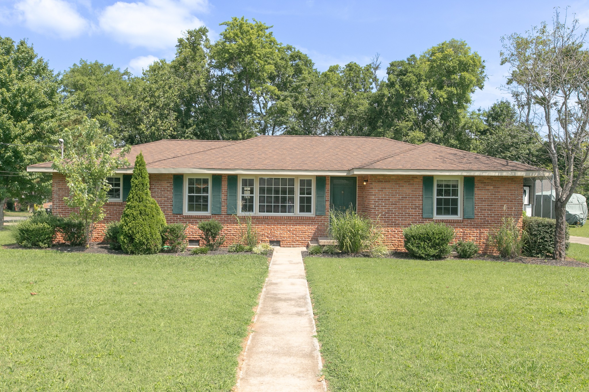 718 Woodhill Drive Murfreesboro TN 37129