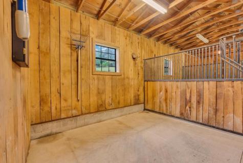 2193 Tollisontown Road Sparta TN 38583