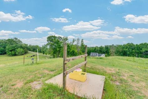 2193 Tollisontown Road Sparta TN 38583
