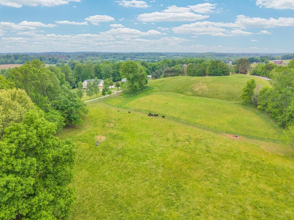 2193 Tollisontown Road Sparta TN 38583
