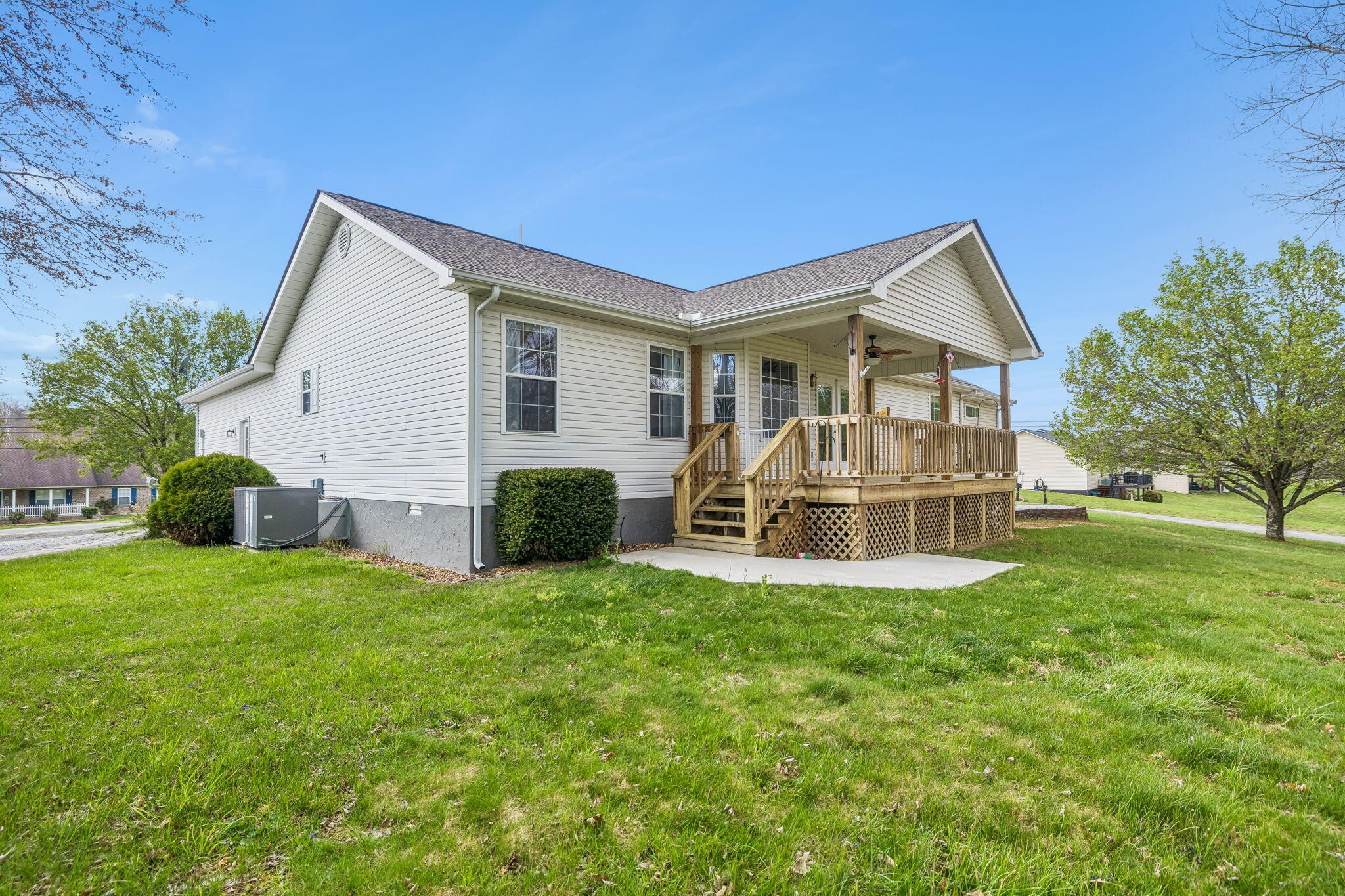 18 Sundown Lane Crossville TN 38571