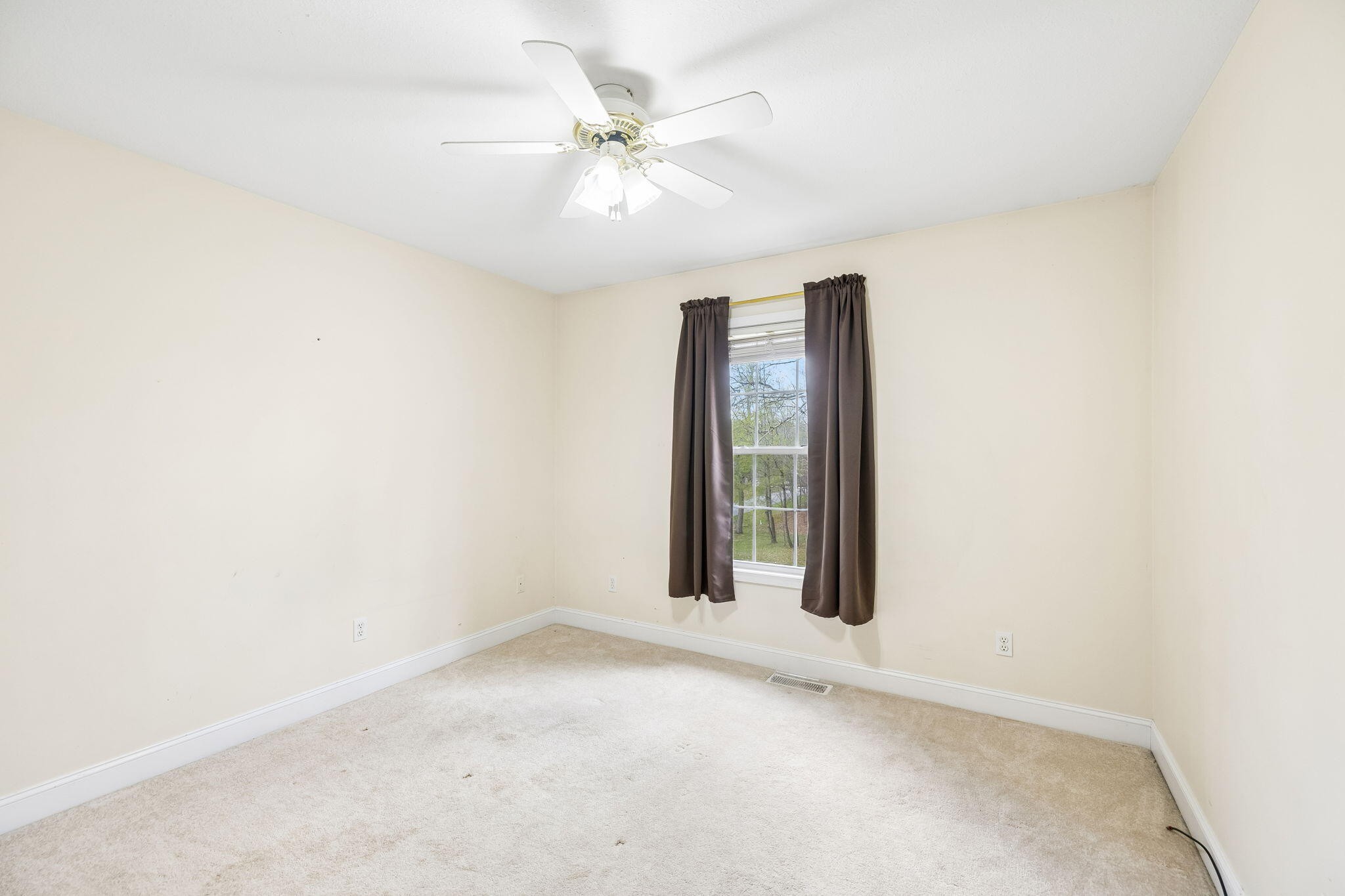 18 Sundown Lane Crossville TN 38571