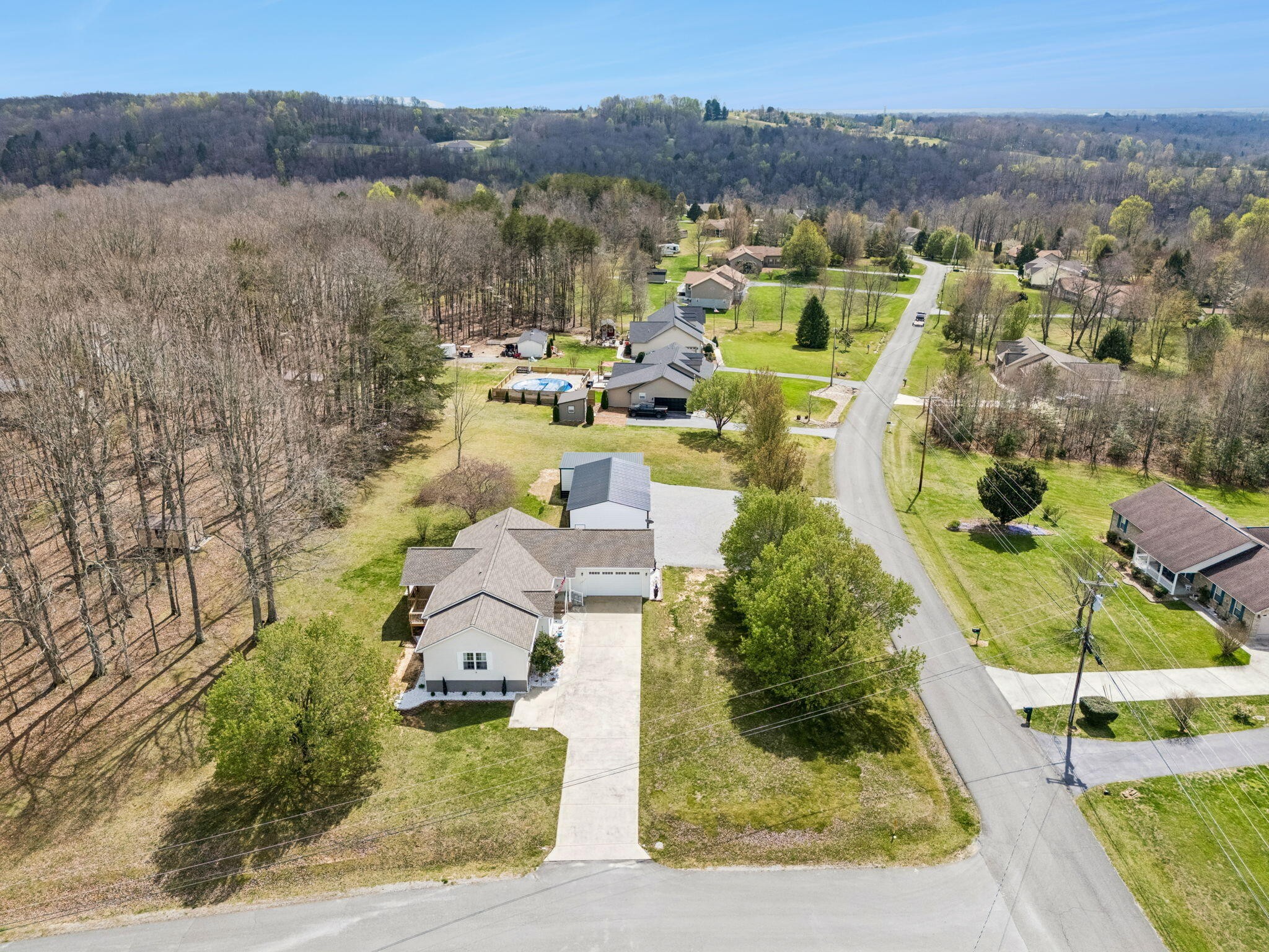 18 Sundown Lane Crossville TN 38571