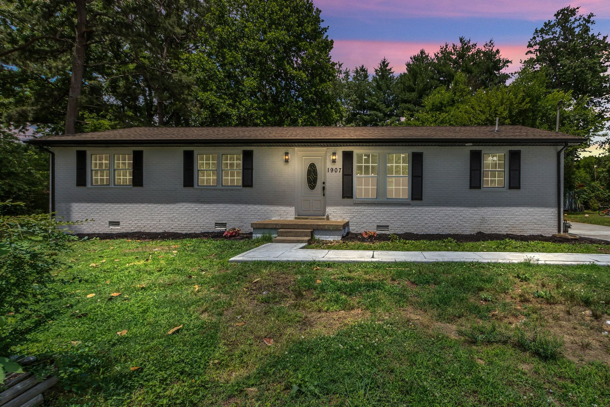 1907 Russell Drive Murfreesboro TN 37130