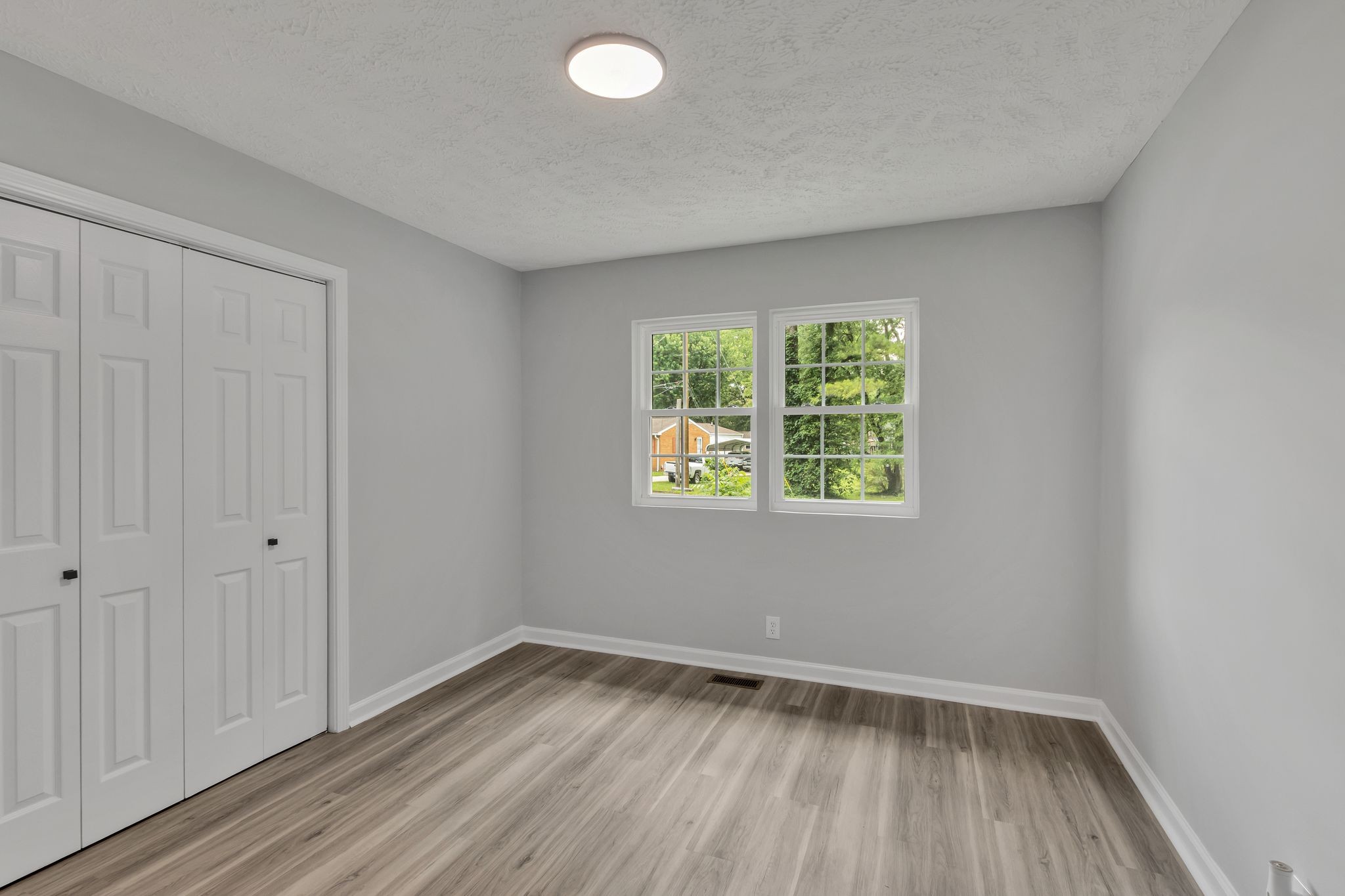 1907 Russell Drive Murfreesboro TN 37130