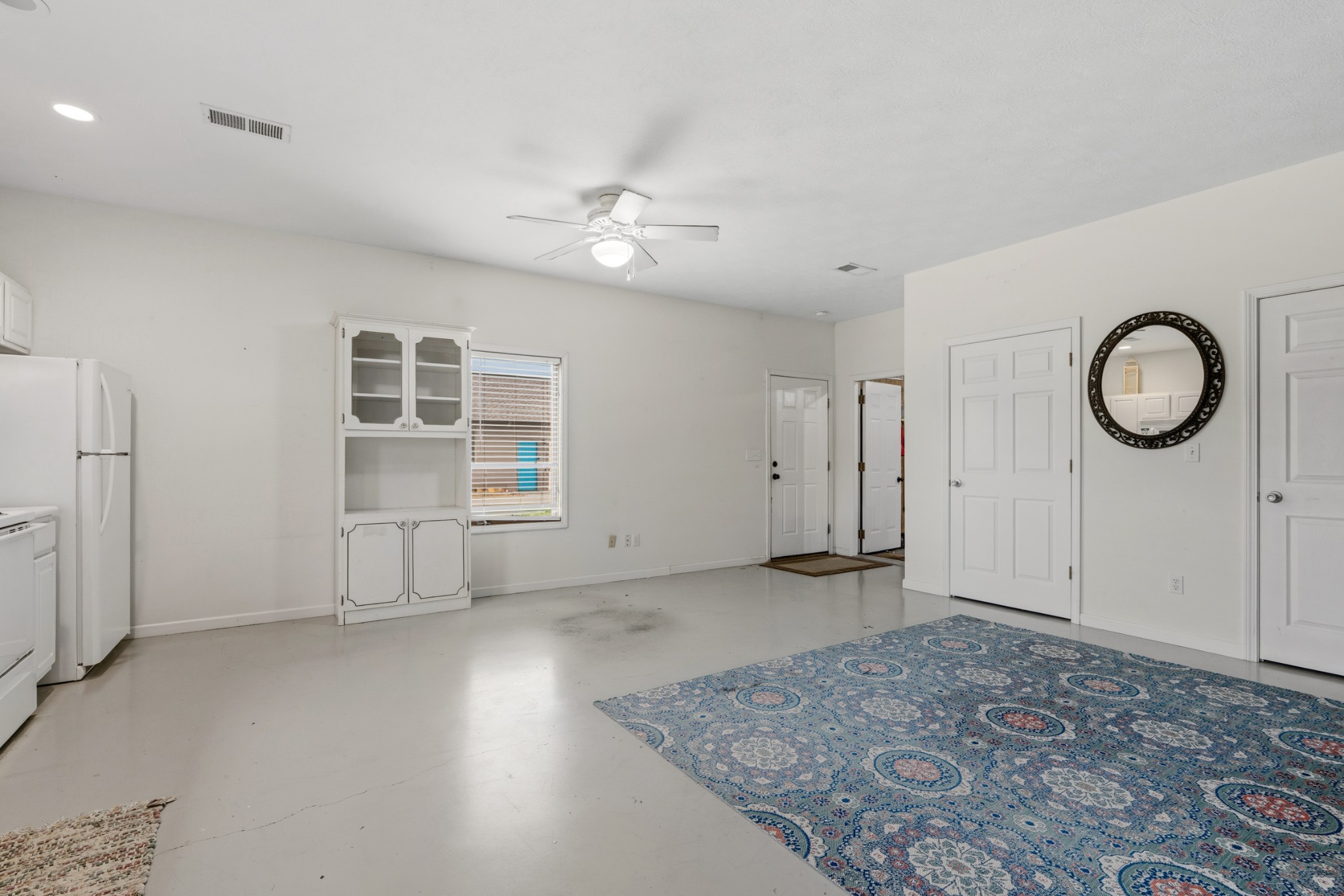 6052 Morganton Road Greenback TN 37742