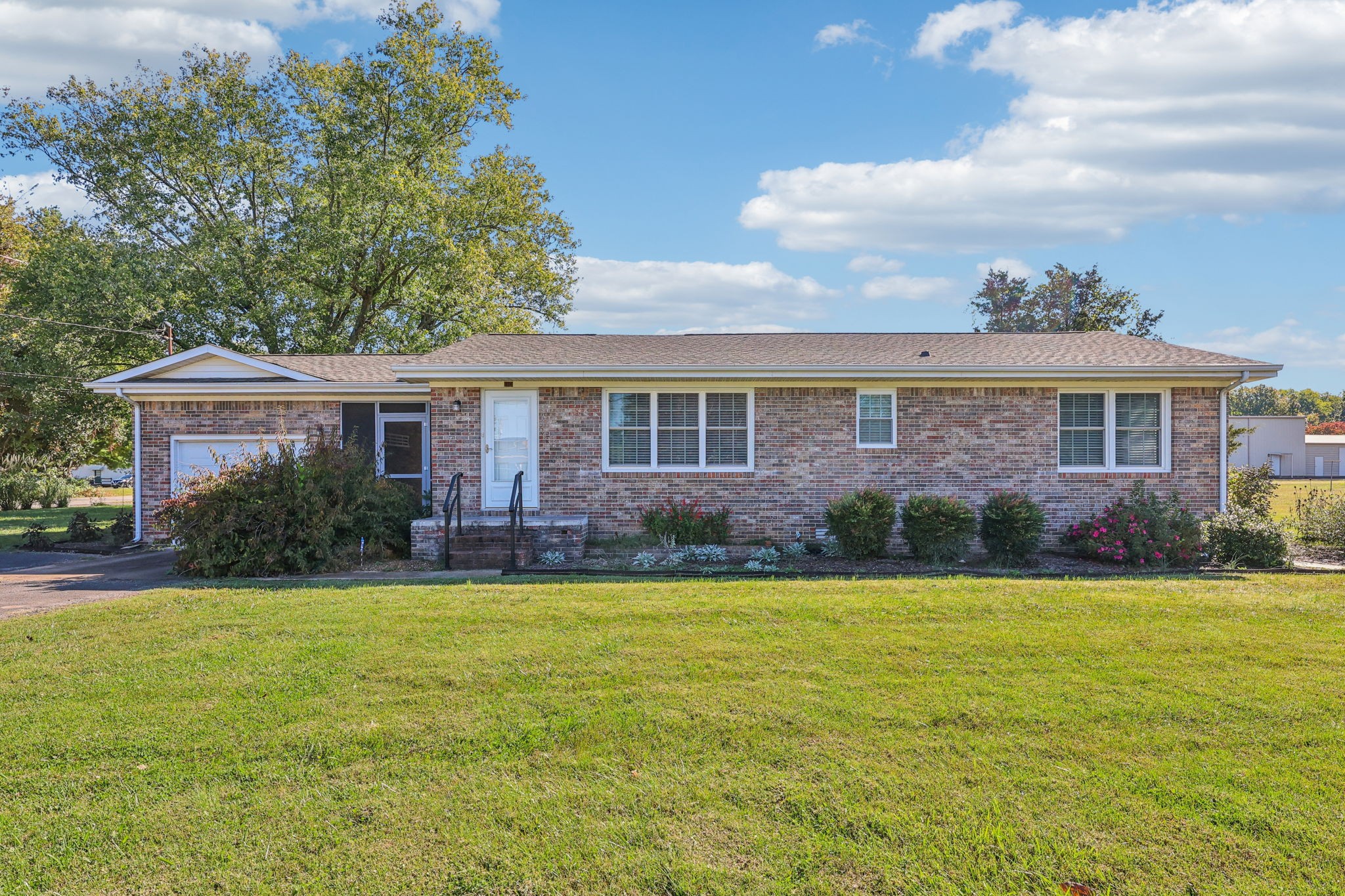 404 8th Ave, N Decherd TN 37324