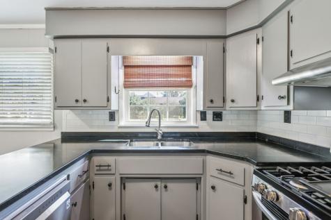 404 8th Ave, N Decherd TN 37324