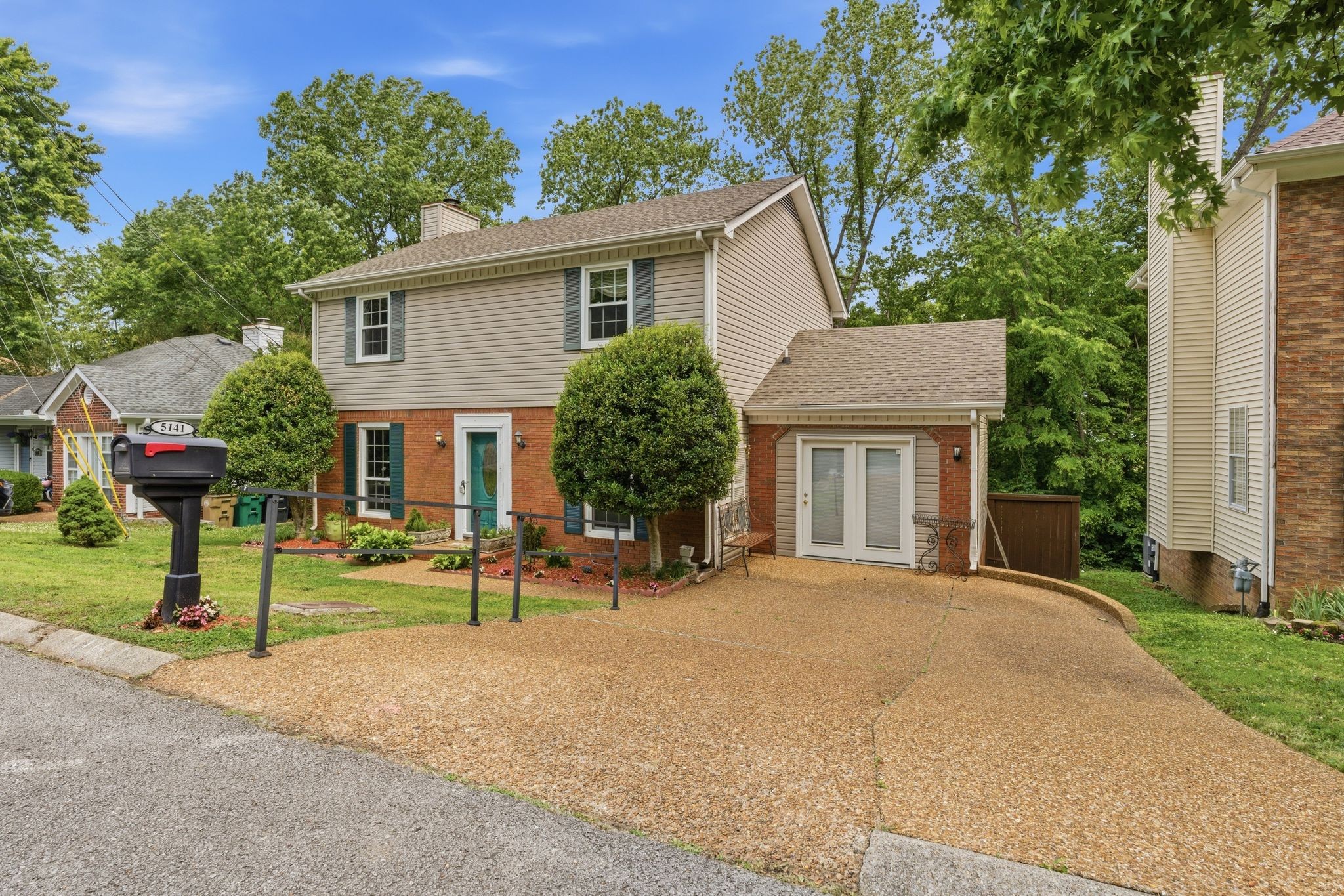 5141 English Village Drive Nashville TN 37211