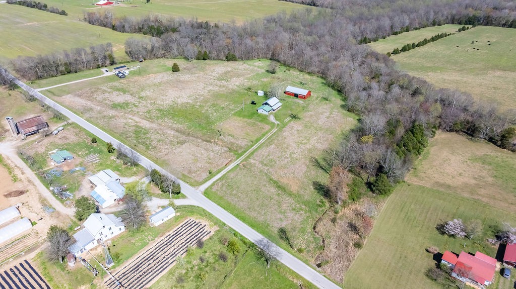 752 Stuart Chapel Road Lewisburg KY 42256
