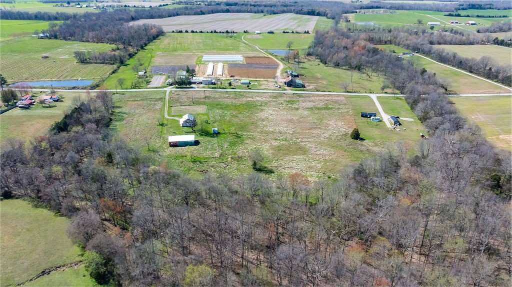 752 Stuart Chapel Road Lewisburg KY 42256