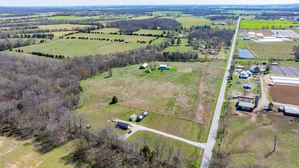 752 Stuart Chapel Road Lewisburg KY 42256