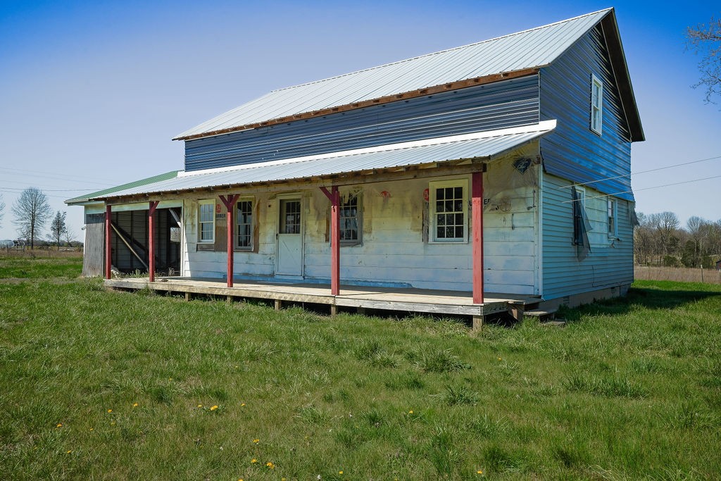 752 Stuart Chapel Road Lewisburg KY 42256