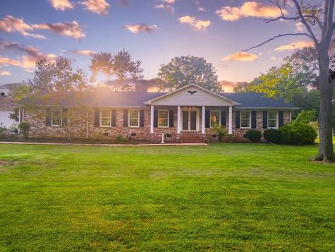 204 Greenbriar Avenue Shelbyville TN 37160