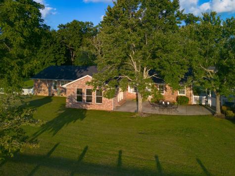 204 Greenbriar Avenue Shelbyville TN 37160