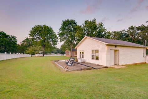 204 Greenbriar Avenue Shelbyville TN 37160