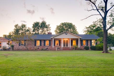 204 Greenbriar Avenue Shelbyville TN 37160