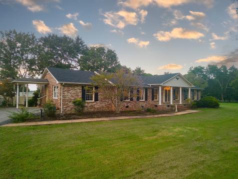 204 Greenbriar Avenue Shelbyville TN 37160