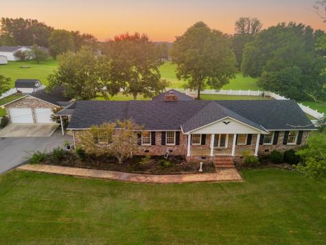 204 Greenbriar Avenue Shelbyville TN 37160