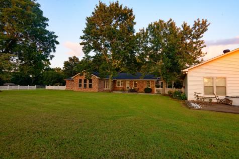 204 Greenbriar Avenue Shelbyville TN 37160