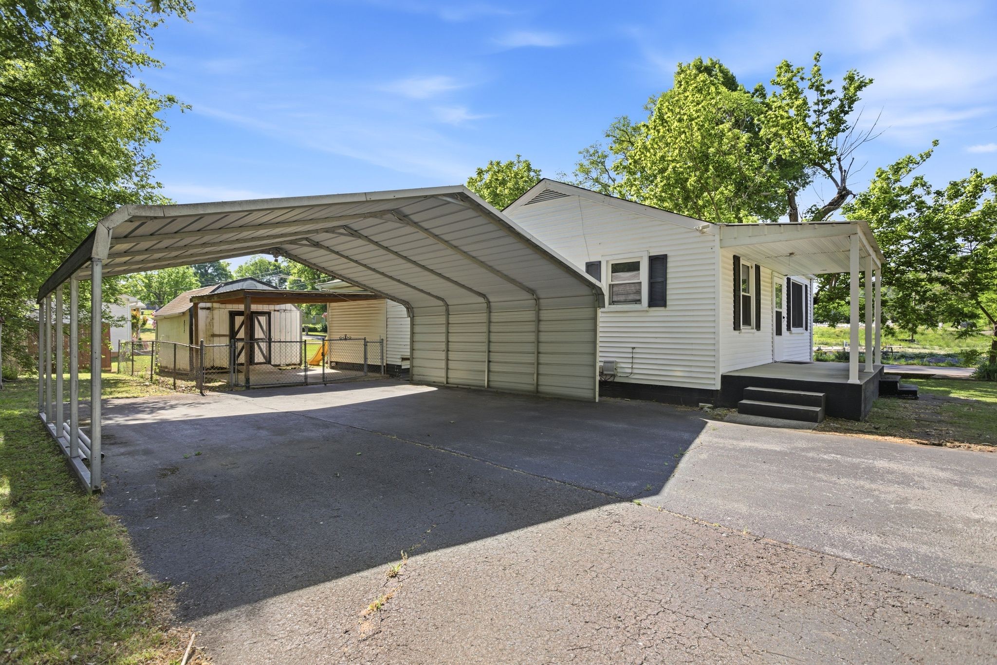 1827 Sunset Avenue Columbia TN 38401