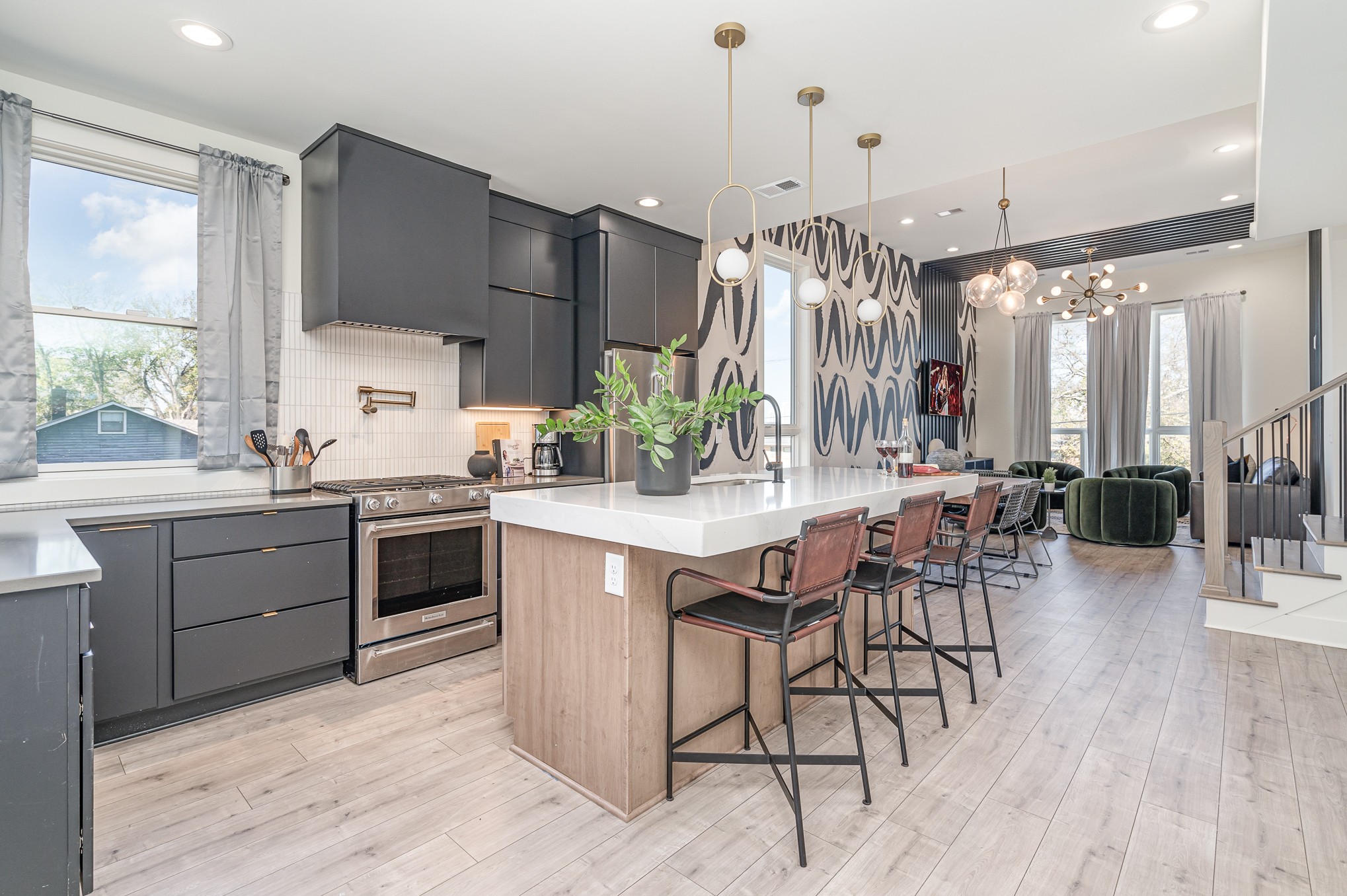 1009 Summit Avenue Nashville TN 37203