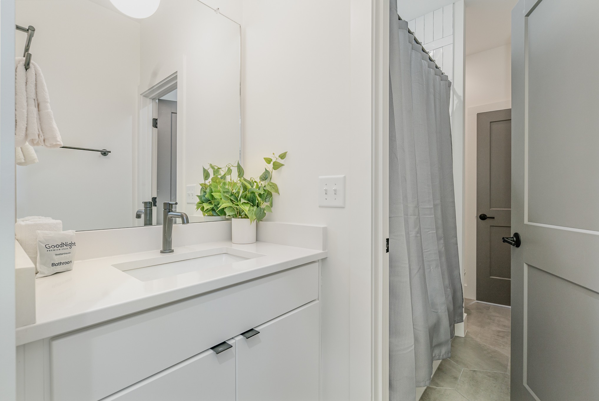 1009 Summit Avenue Nashville TN 37203