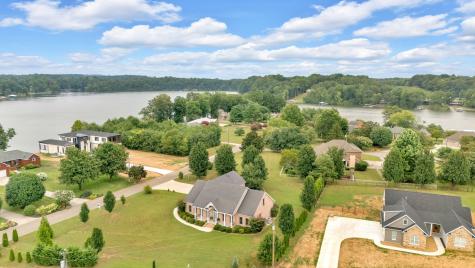 594 Waters Edge Drive Estill Springs TN 37330