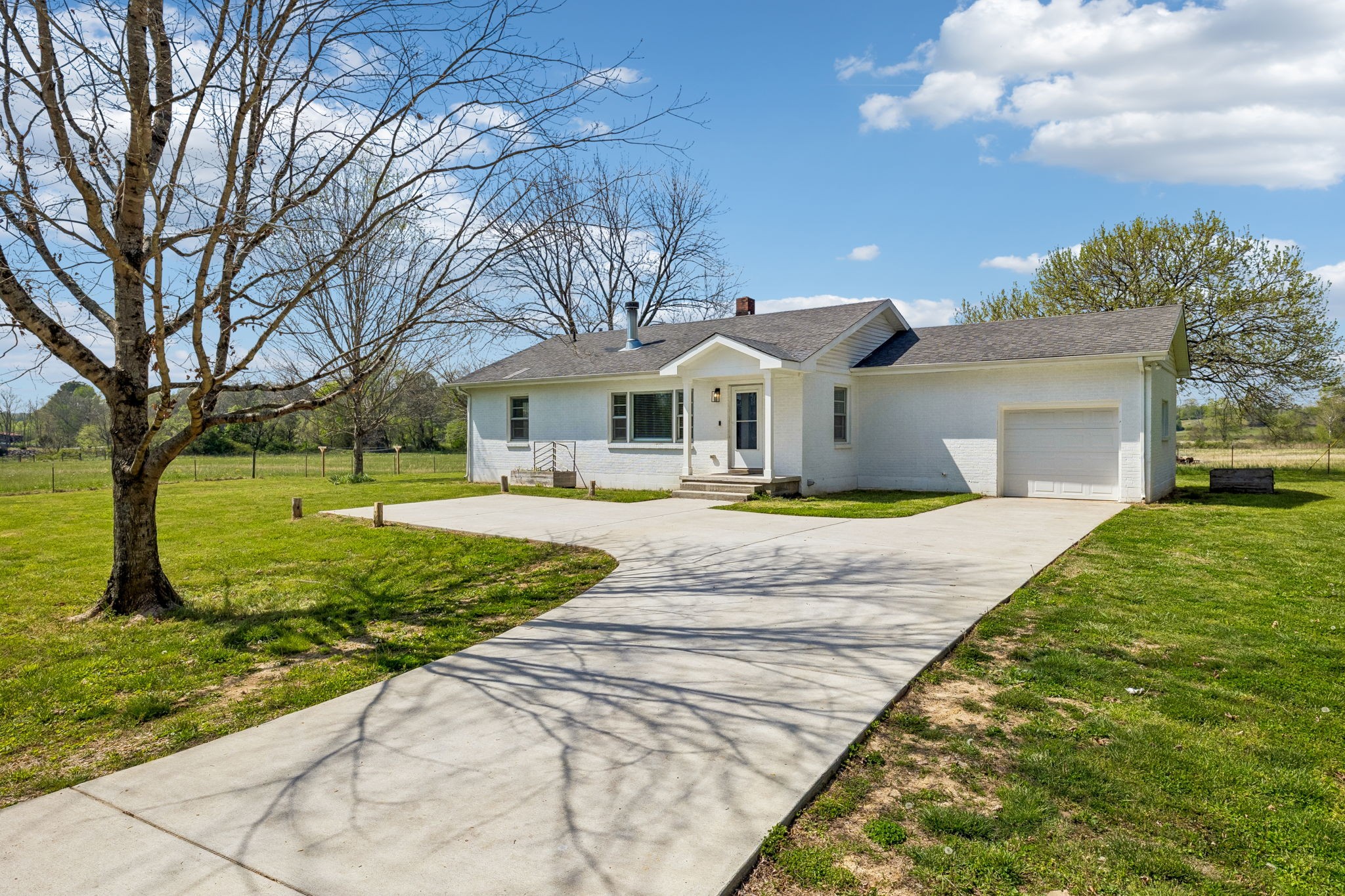 570 Piney Road, W Dickson TN 37055