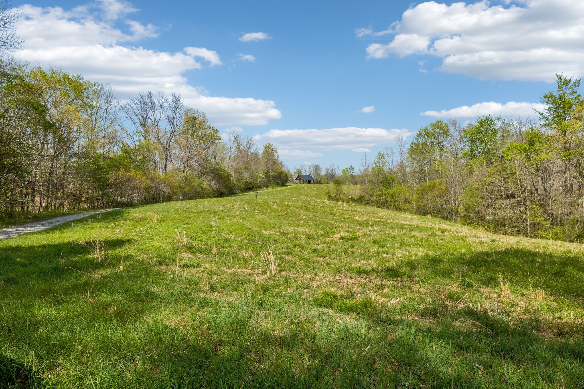 570 Piney Road, W Dickson TN 37055