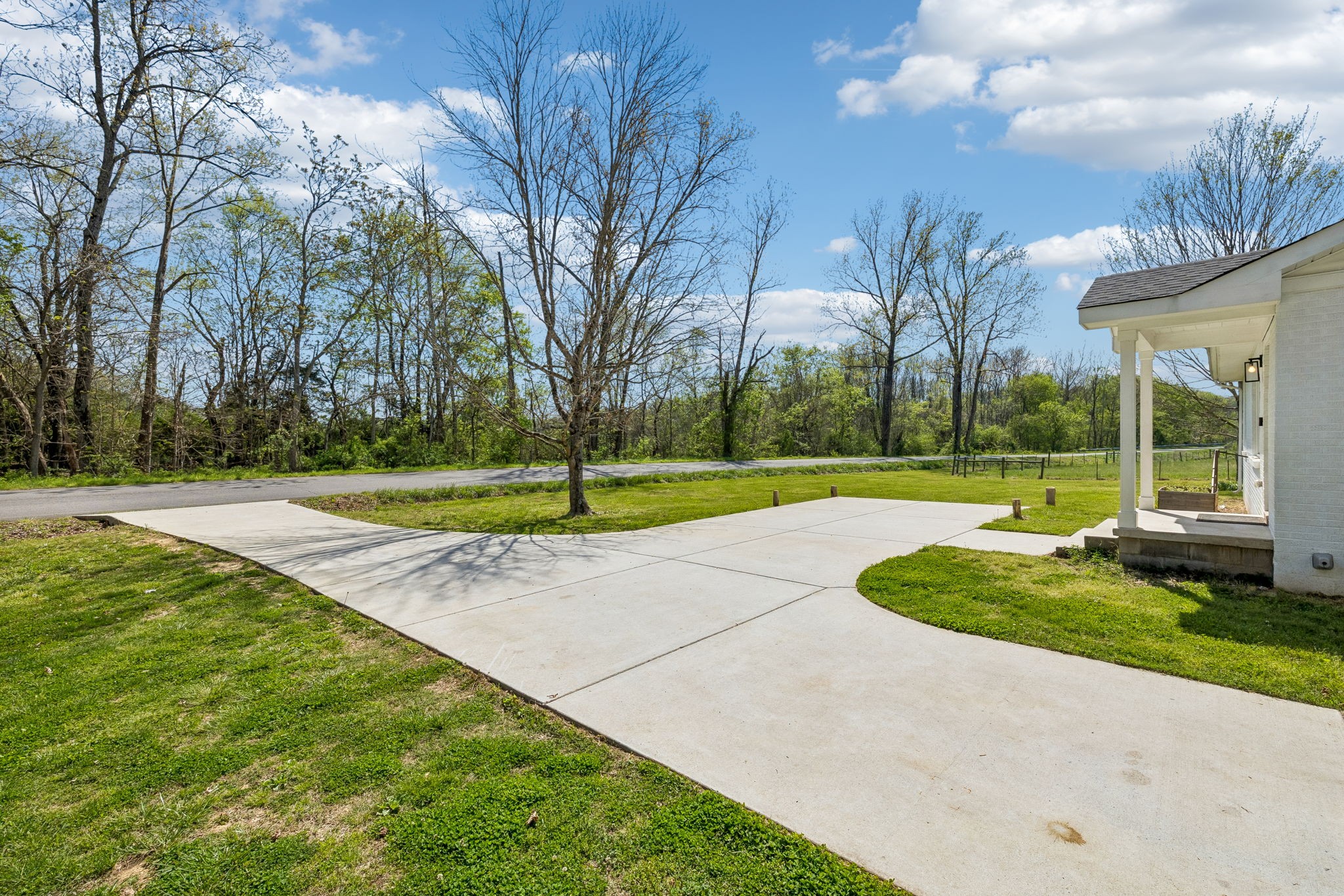 570 Piney Road, W Dickson TN 37055