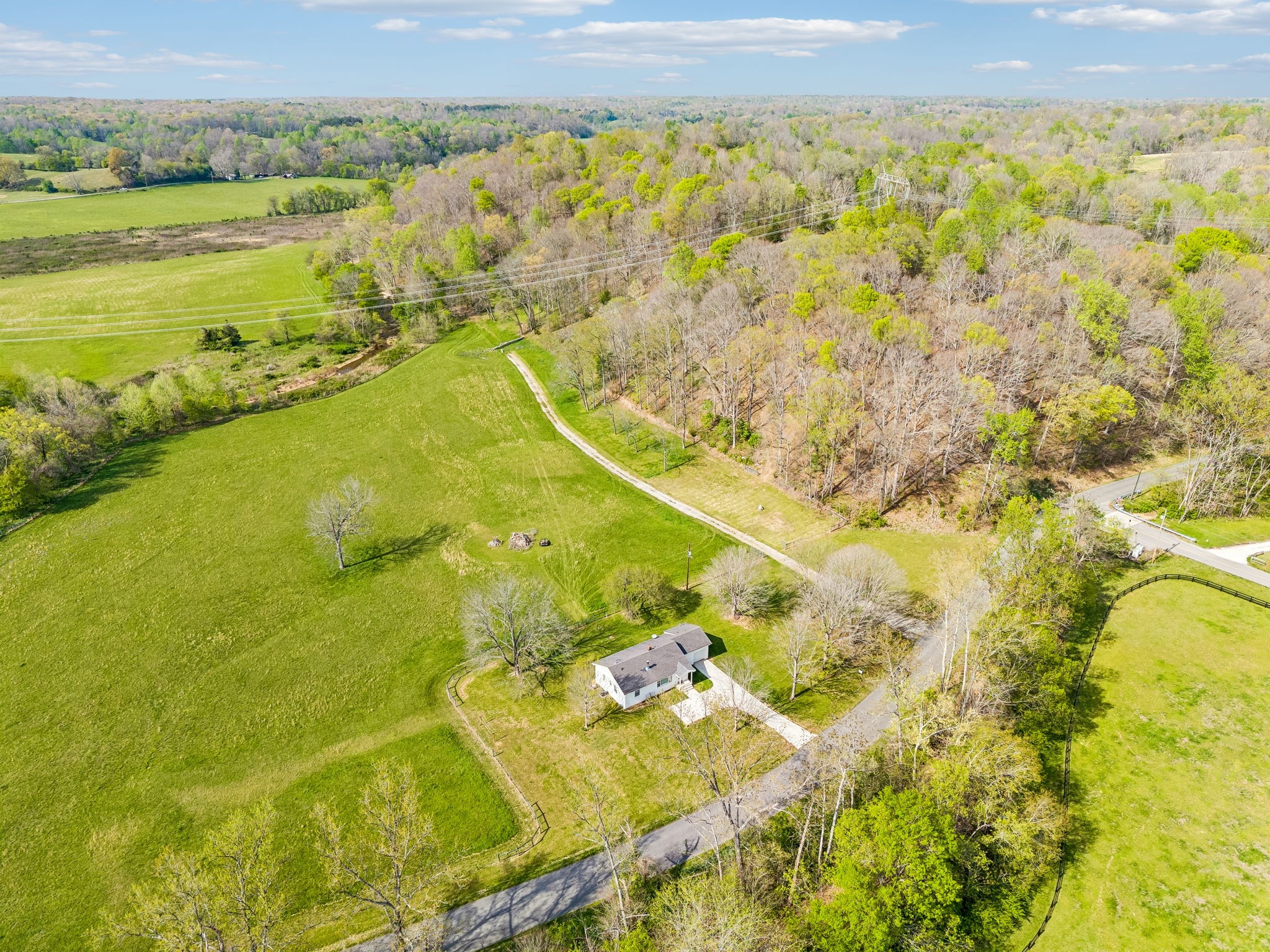 570 Piney Road, W Dickson TN 37055