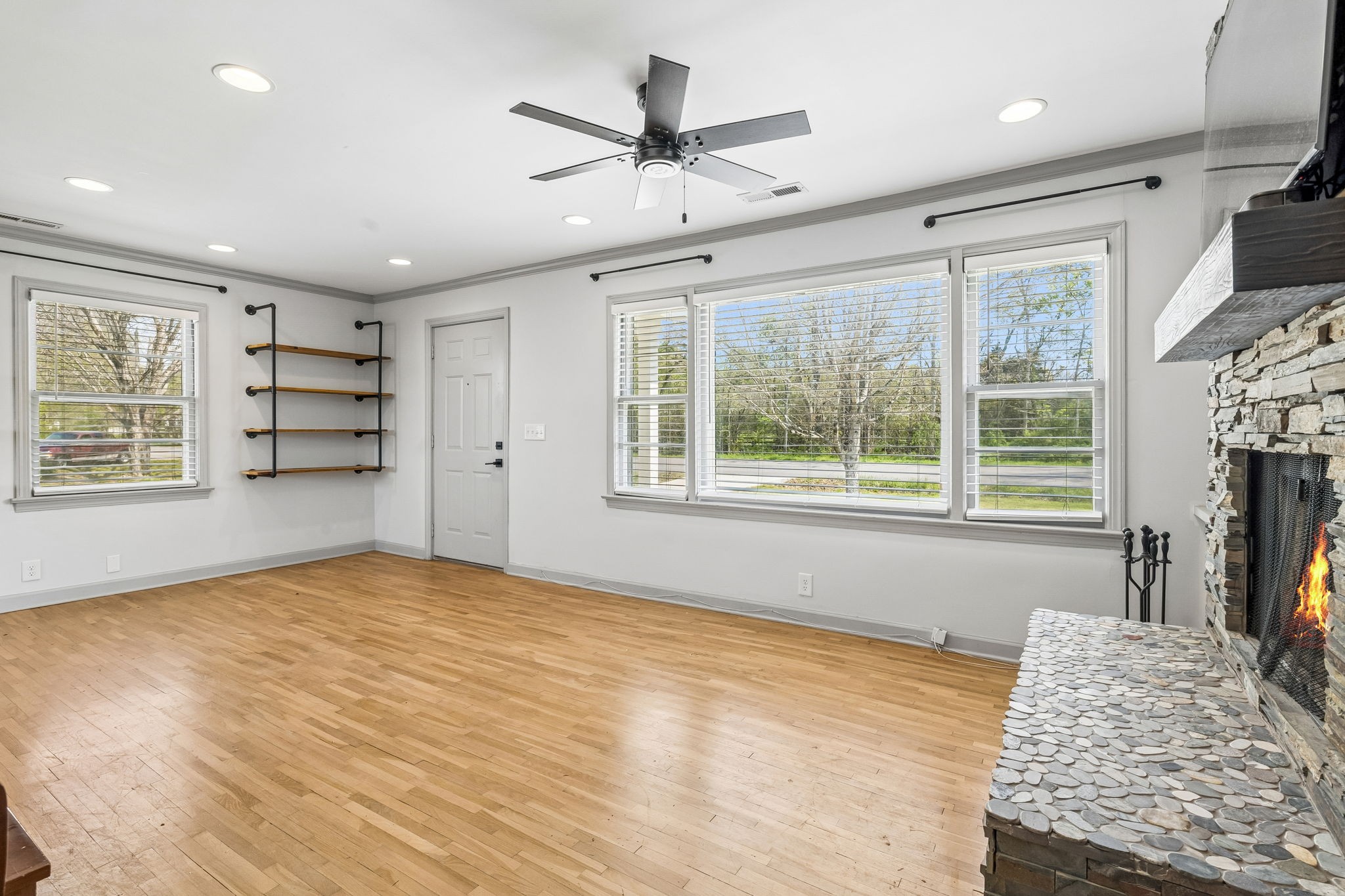 570 Piney Road, W Dickson TN 37055