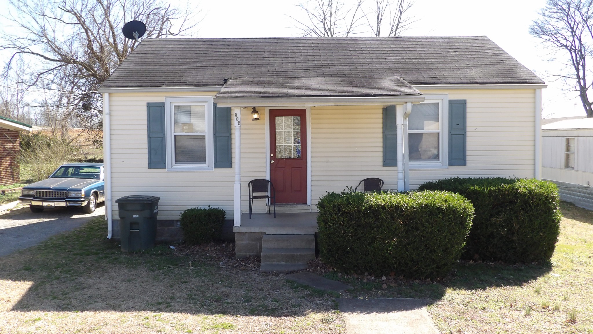 508 15th Ave, W Springfield TN 37172