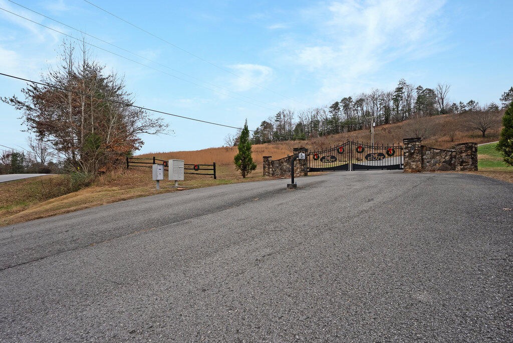 9 Escape Drive Evensville TN 37332