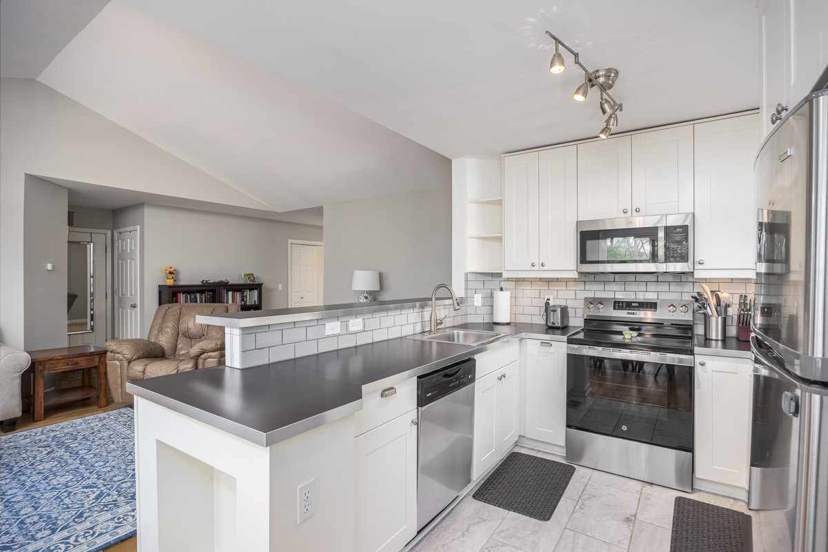 5037 English Village Drive Nashville TN 37211