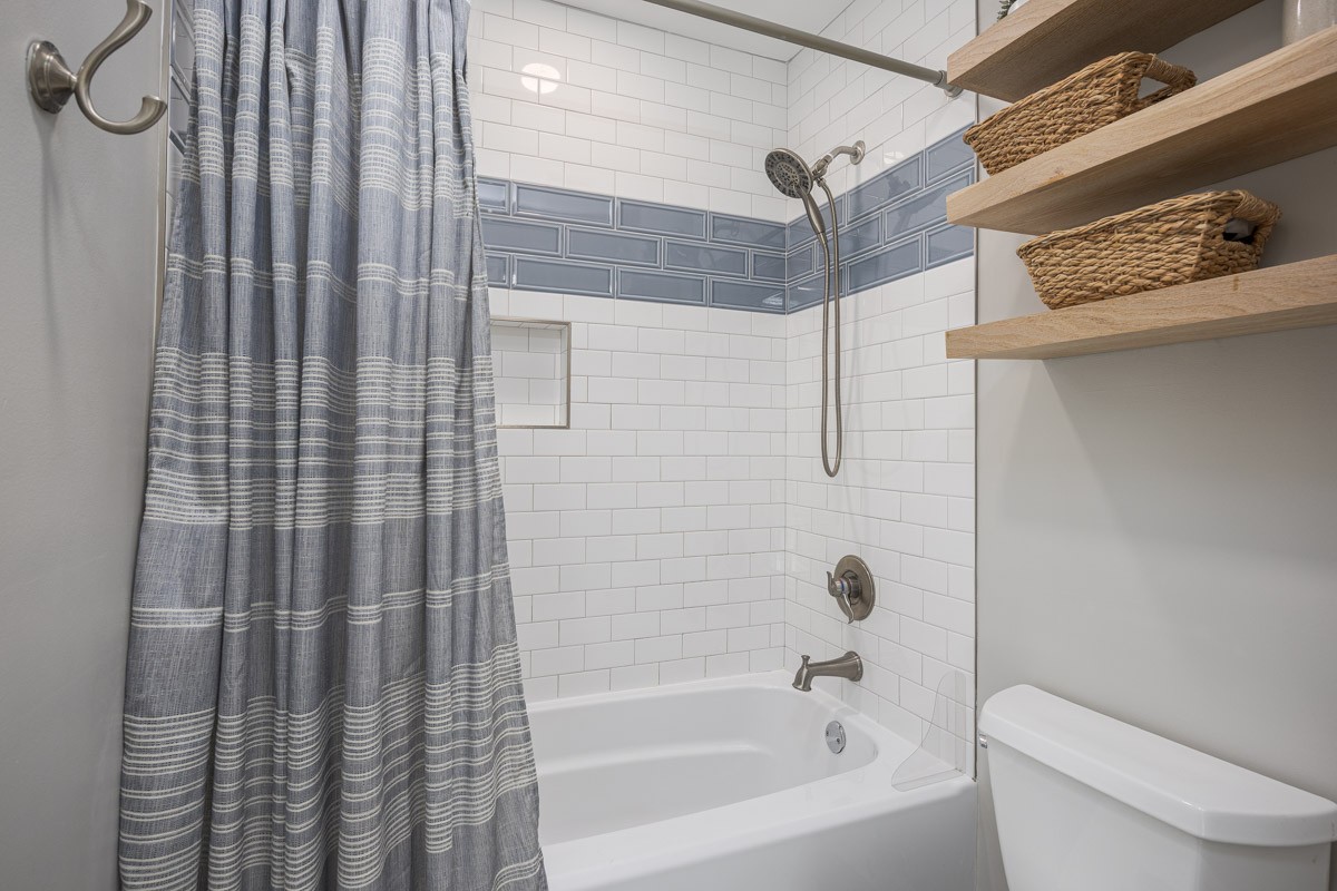 5037 English Village Drive Nashville TN 37211