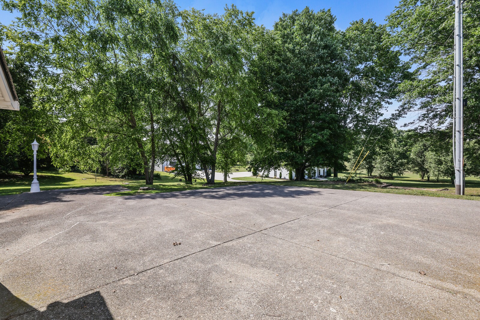 1138 Shahan Road Pleasant View TN 37146