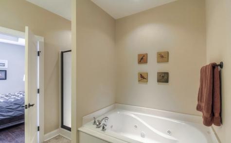 7913 Kirkfield Dr, NE Nashville TN 37211