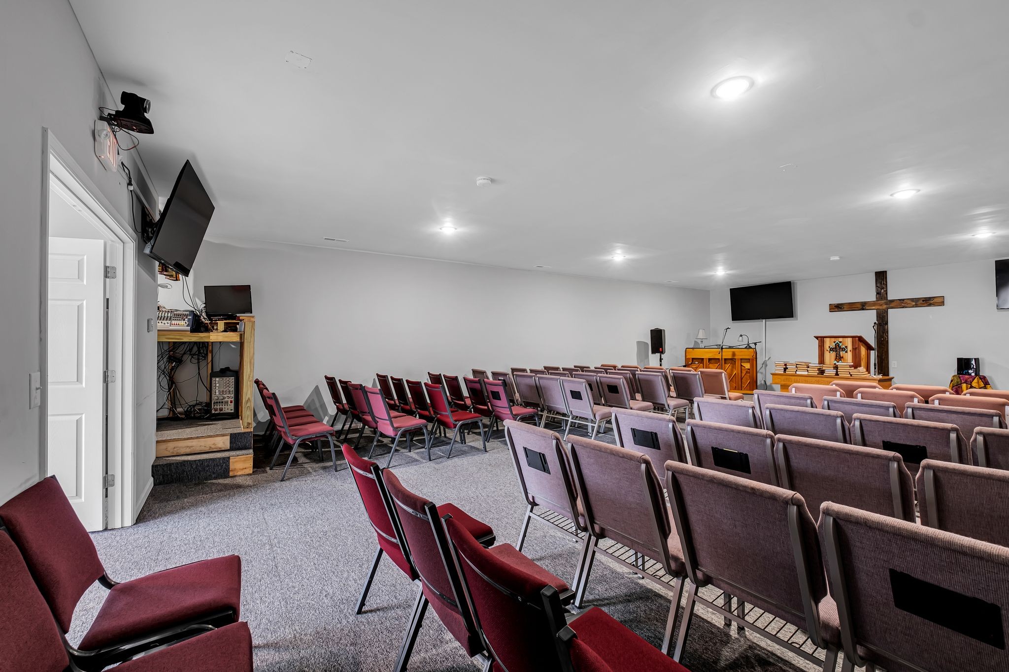 1213 W Gaines Street Lawrenceburg TN 38464
