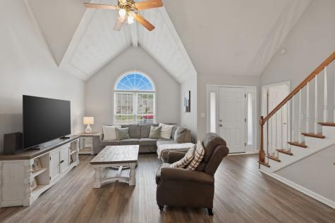 5603 Pleasure Court Louisville KY 40272