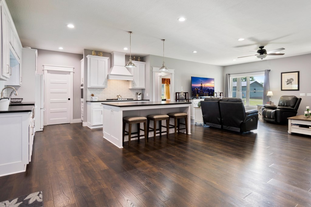 171 Lakeview Circle Byrdstown TN 38549