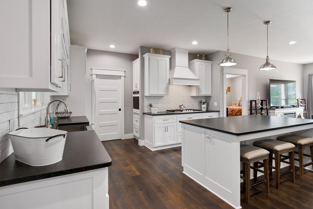 171 Lakeview Circle Byrdstown TN 38549