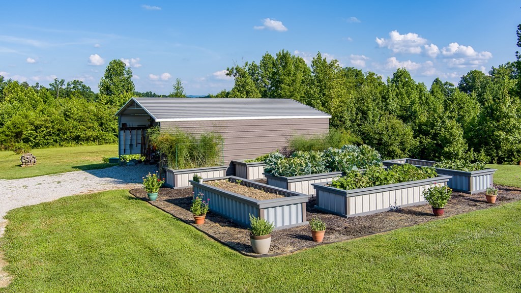 171 Lakeview Circle Byrdstown TN 38549