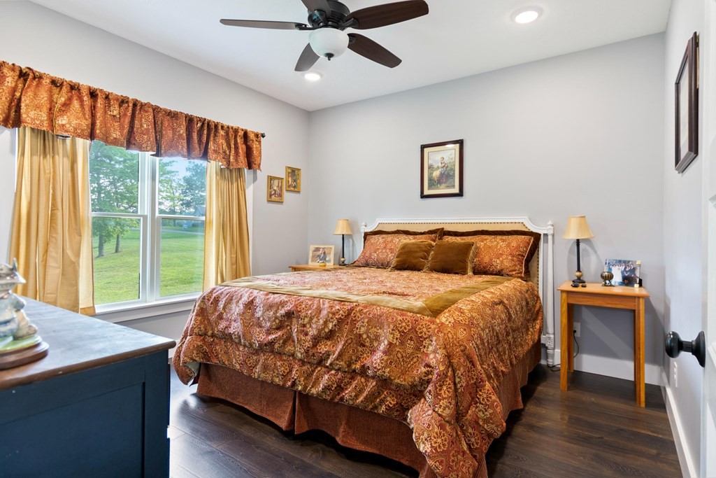 171 Lakeview Circle Byrdstown TN 38549