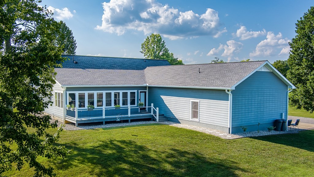 171 Lakeview Circle Byrdstown TN 38549